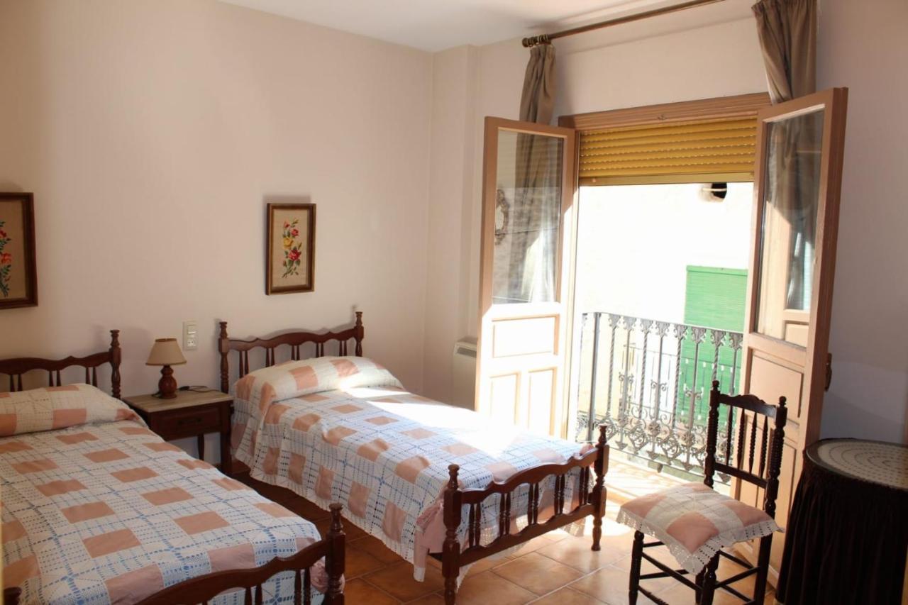 אלצ'ה דה לה סיירה Casa Rural Puerta De La Iglesia מראה חיצוני תמונה